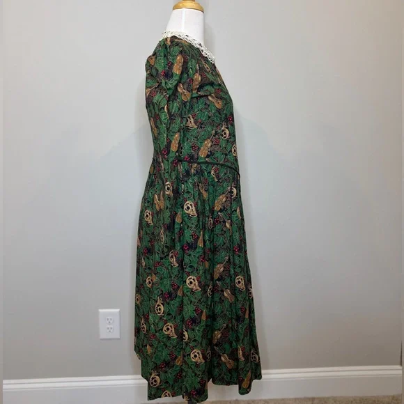 Vintage Handmade Floral Dress with Lace Collar Cottagecore Feminine Size 10/12 - Picture 3 of 14